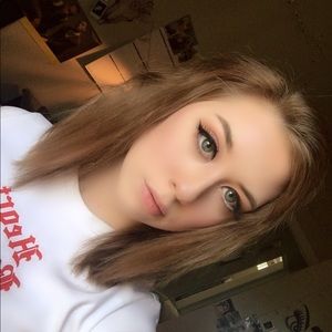 Meet your Posher, Ashlee